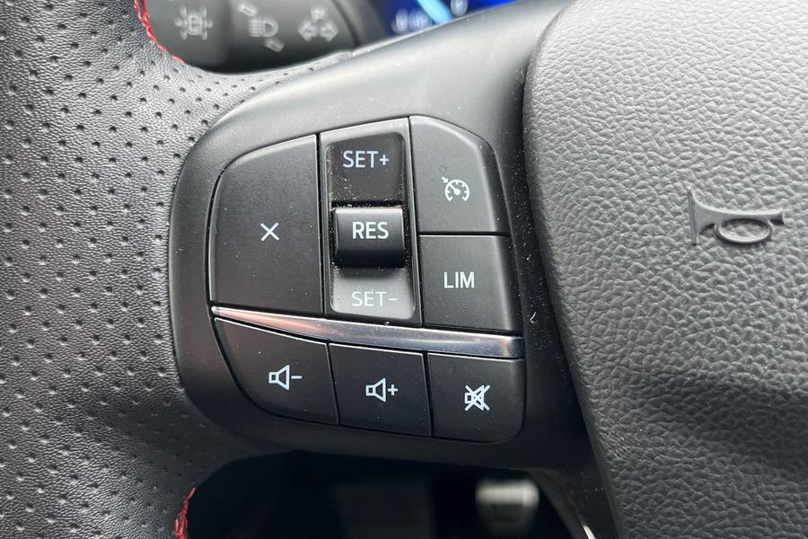 Ford KUGA Photo autoimg-07ffa0e797b58b0835f4af0d2161187d9c86b834.jpg