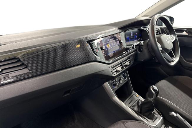 VOLKSWAGEN Polo Photo 2