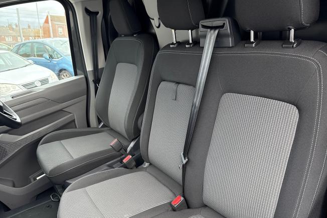 VOLKSWAGEN Transporter Photo 27