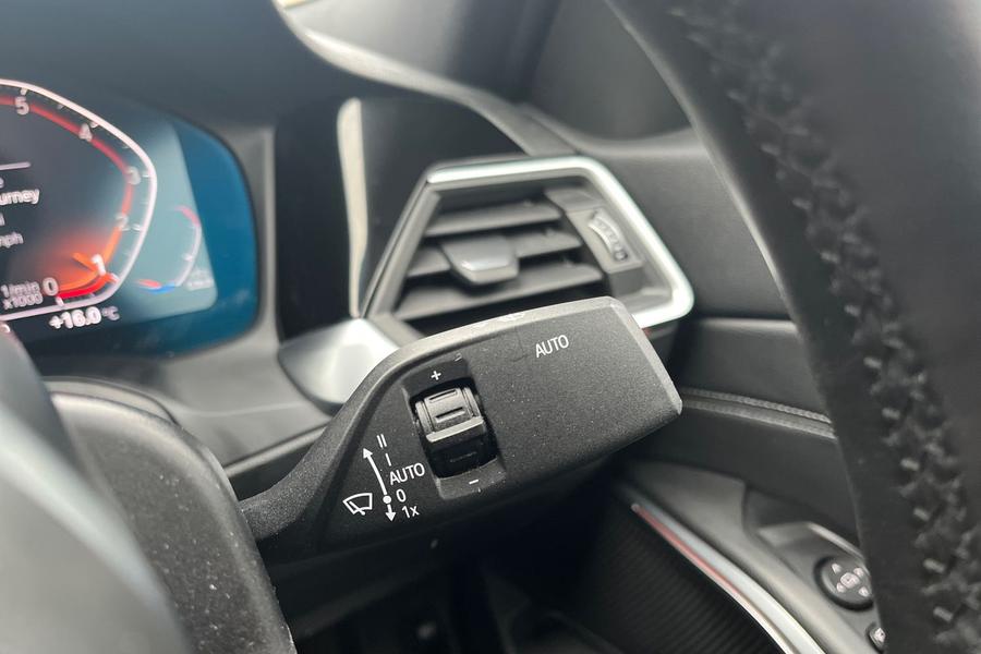 BMW 3 SERIES Photo autoimg-08038b059d8b97c4c81923f84e9ffd9d3ed442ac.jpg