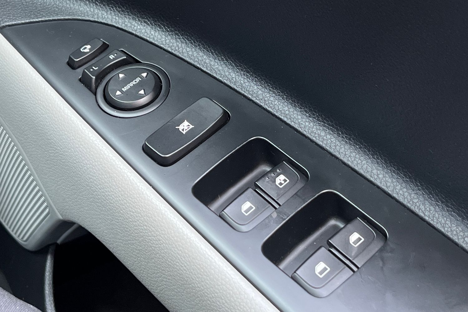 Kia STONIC Photo 15