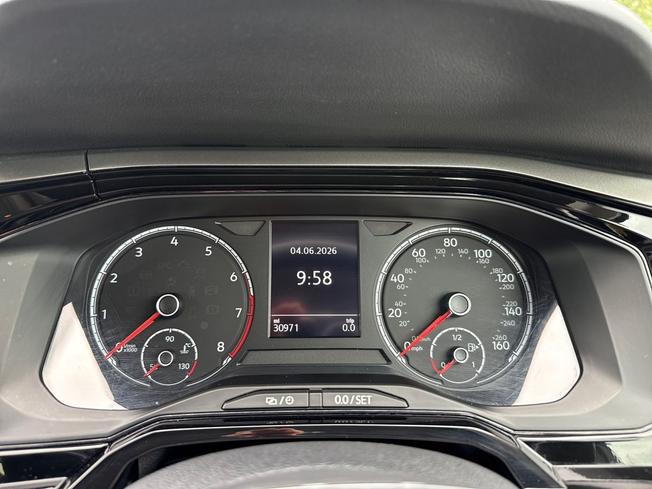 VOLKSWAGEN Polo Photo 15