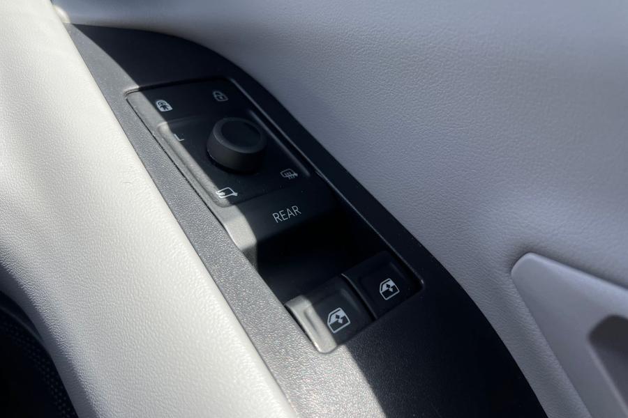 Ford Explorer Photo autoimg-0808c4f444cd26c04265fb3986efe7722e553039.jpg