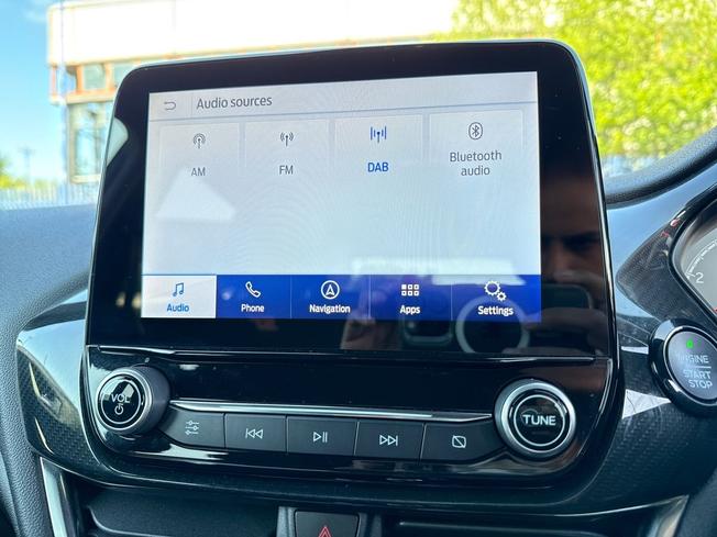 FORD Fiesta Photo 36