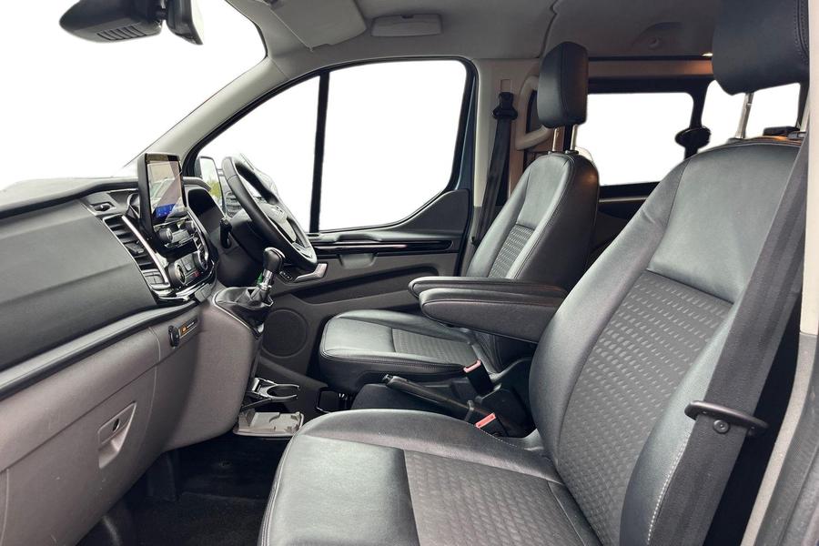 Ford TRANSIT CUSTOM Photo autoimg-080d5d1d33898e898b362d0d5b089791a8279938.jpg