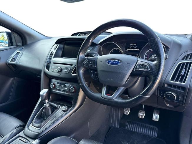 FORD Focus Photo 6