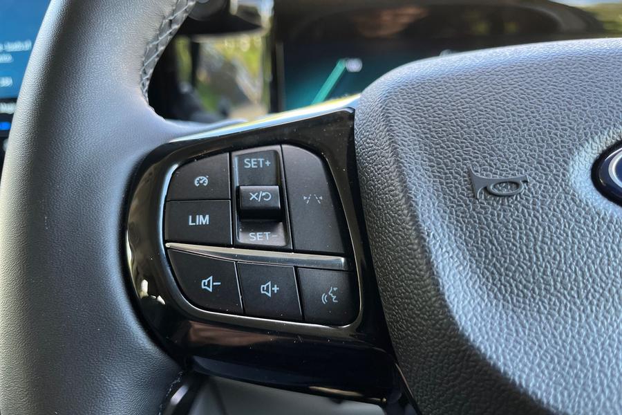 Ford E-TRANSIT CUSTOM Photo autoimg-0810a8b1fd684fbc2d6ae0eeeb6ff368c857dfb4.jpg