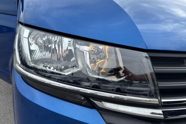 VOLKSWAGEN Transporter Photo 19