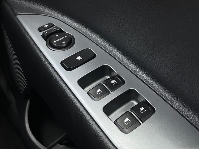 KIA Stonic Photo 34