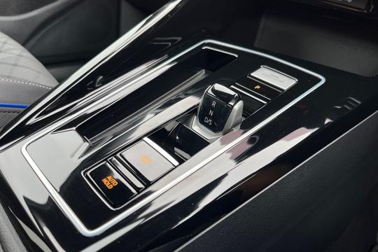 Volkswagen Golf Photo autoimg-08181dc5ecb28eb9ac384a119830a84e272907a3.jpg