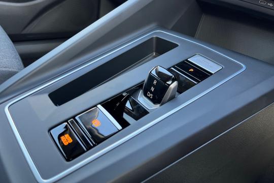 Volkswagen Golf Photo autoimg-081a39643e90afe7872a43d040f289b3111f017c.jpg