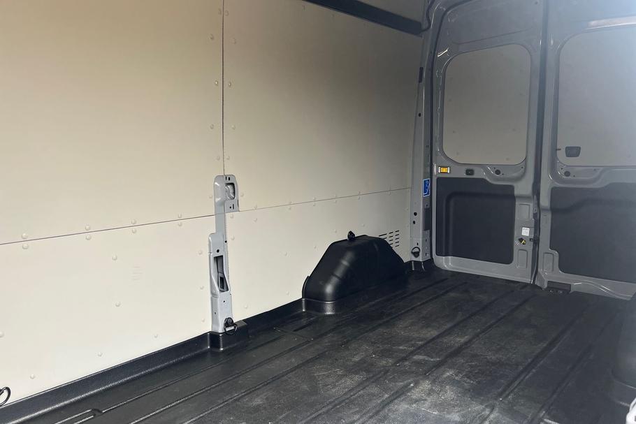Used FORD TRANSIT WR75CVL 4