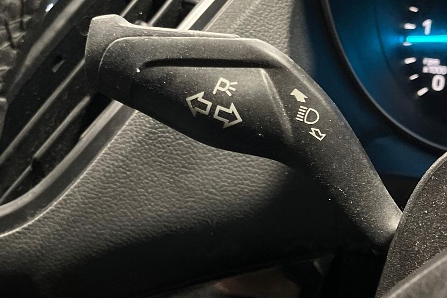 Ford KUGA Photo autoimg-0826b568f3c6c9017d2f56be4edc654a28824c59.jpg