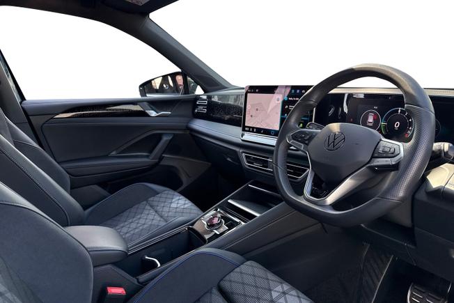 VOLKSWAGEN Tiguan Photo 6