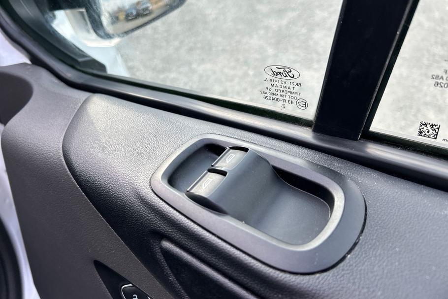 Used FORD TRANSIT CUSTOM NL23YTN 30