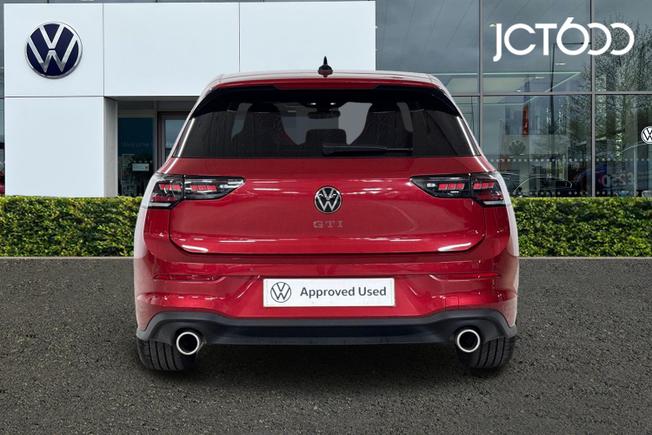 VOLKSWAGEN Golf Photo 7