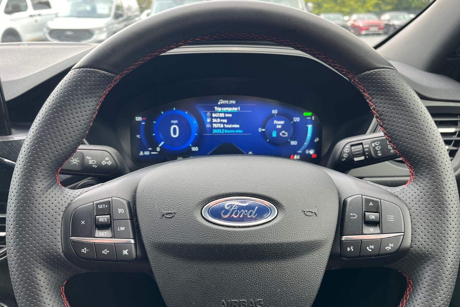 Ford KUGA Photo 11