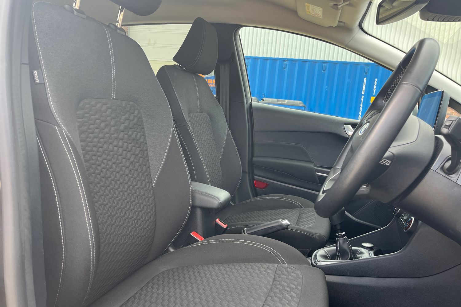 Ford Fiesta Photo 16