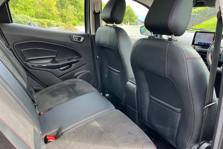 Ford ECOSPORT Photo autoimg-083140c75d2ee2d5b657716791e13b78e3440f85.jpg