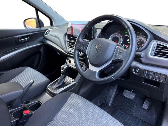 SUZUKI S-Cross Photo 6