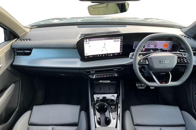 AUDI Q3 Photo 10