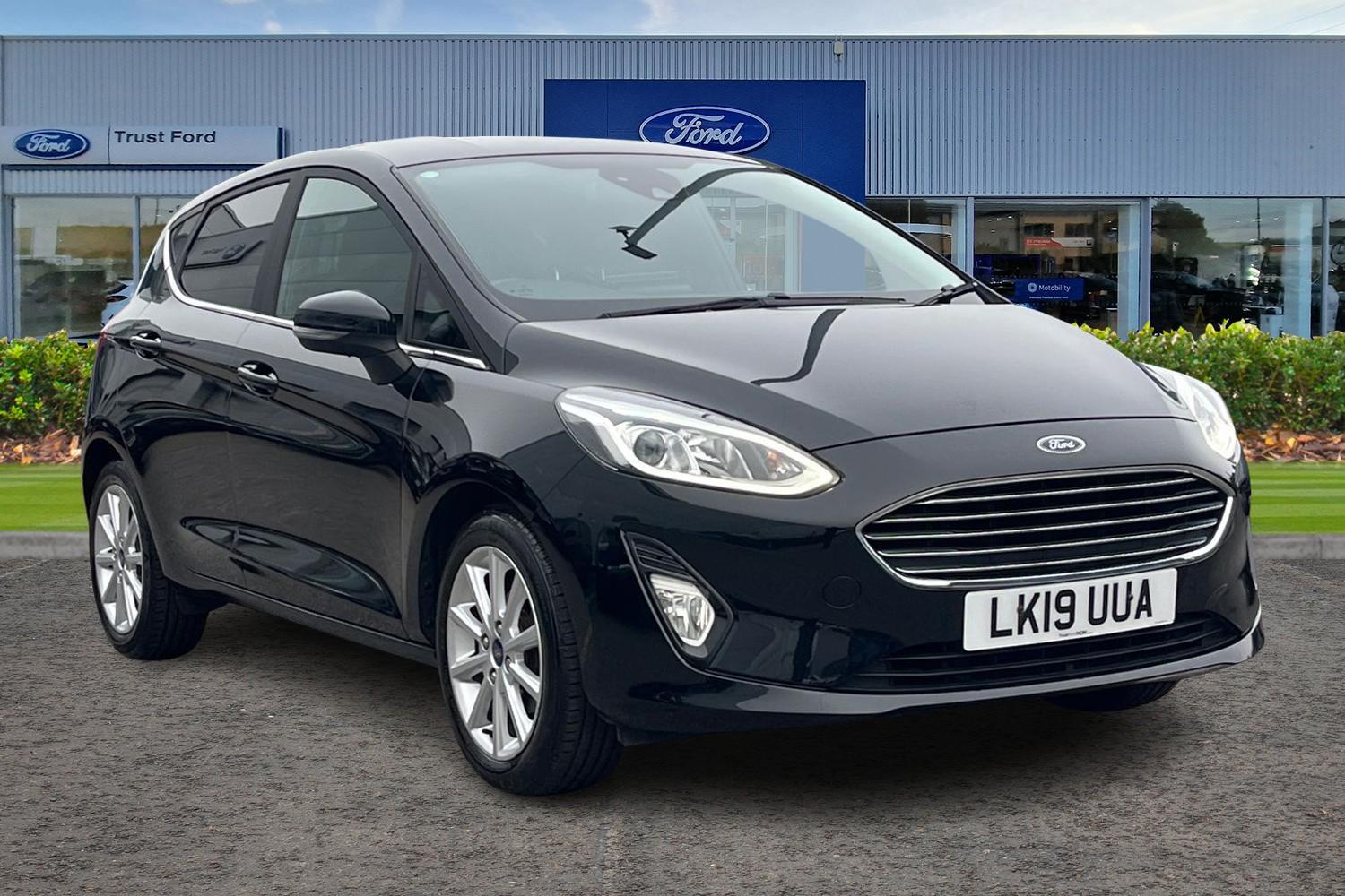 Ford Fiesta Photo 0