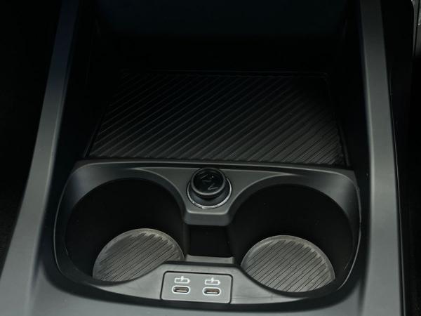 BMW 1 Series Photo autoimg-083e52d3bb6175a16d24f958799498f0622bcef5.jpg