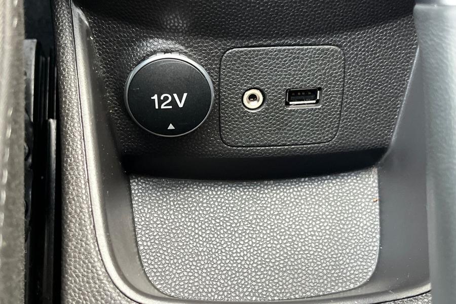 Ford Fiesta Photo autoimg-083e9be8b44cb601c699c1b1643424778ea942b5.jpg