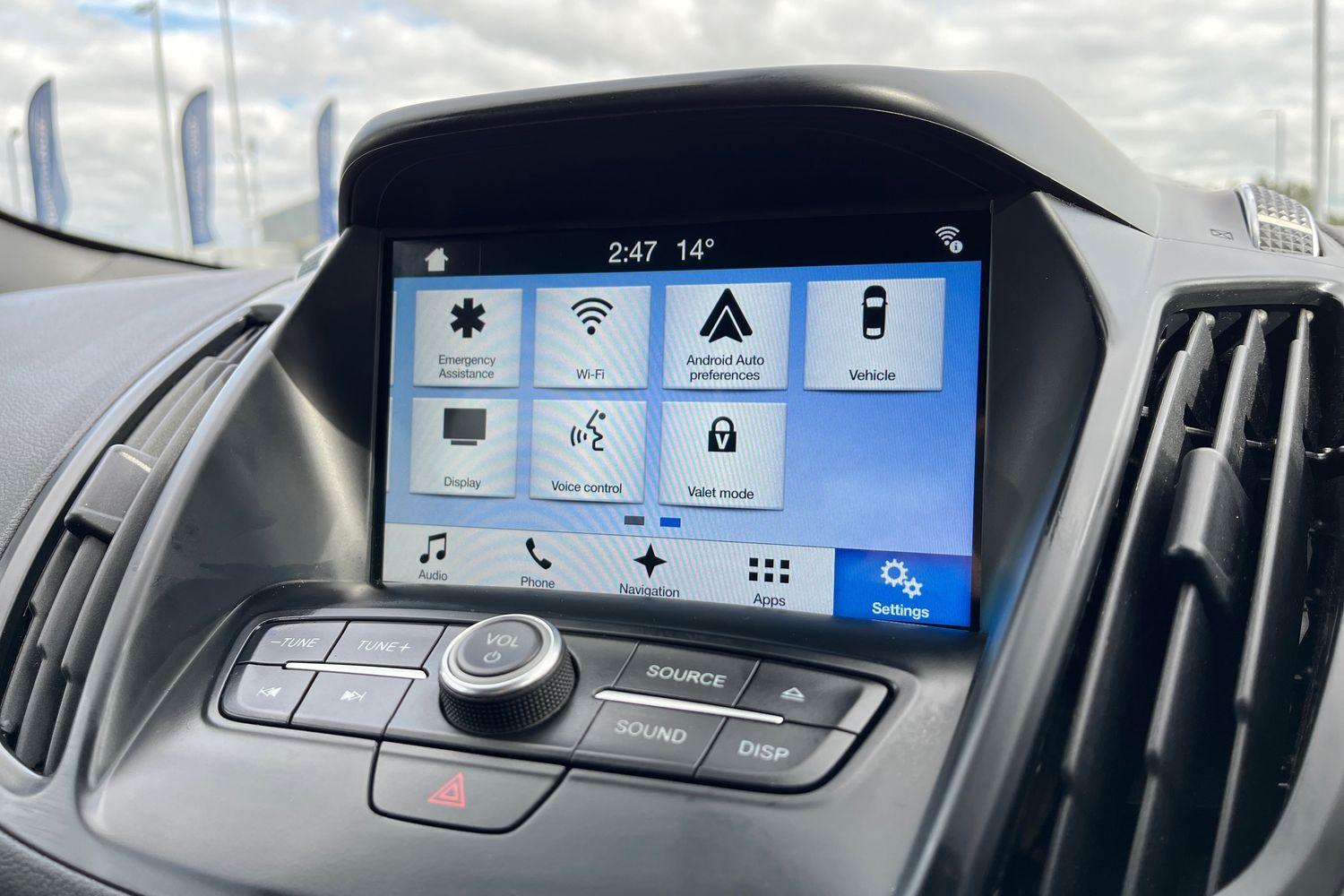 Ford KUGA Photo 28