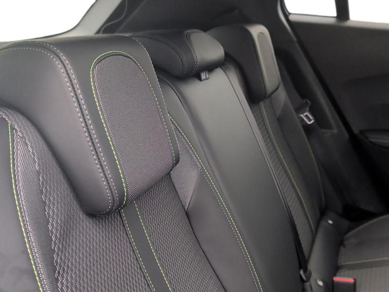 Used Peugeot 2008 FL73OZW 17