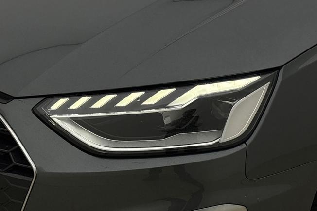 AUDI A4 Avant Photo 19