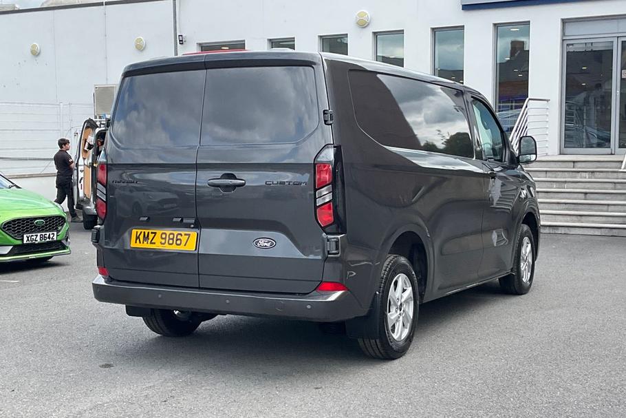 Used Ford TRANSIT CUSTOM KMZ9867 24