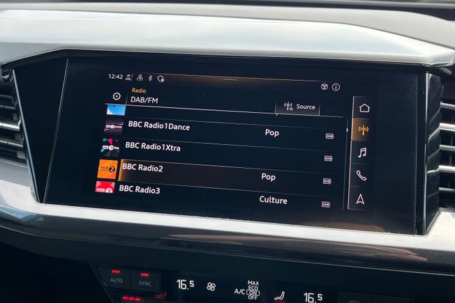 AUDI Q4 E-Tron Photo 34