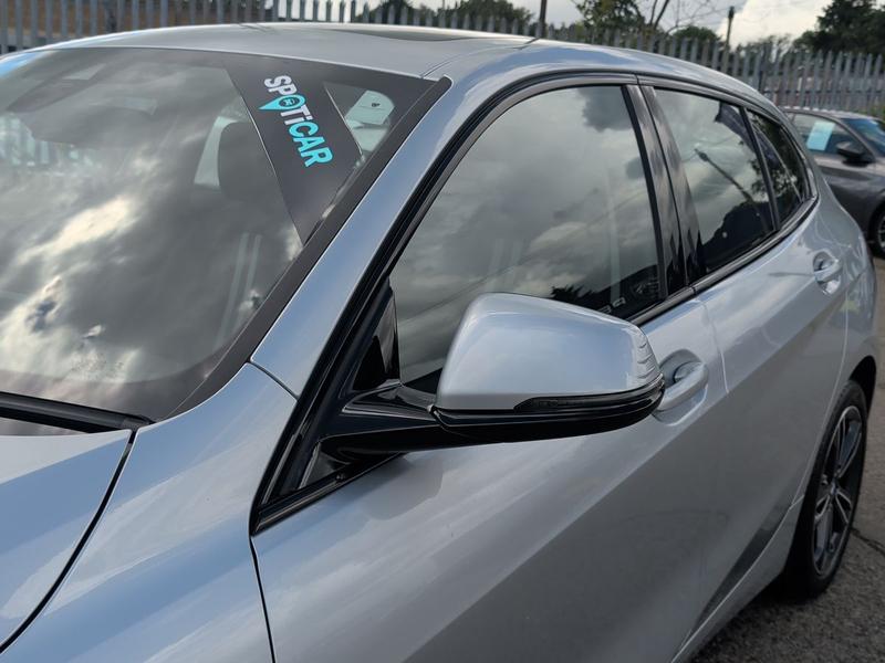 Used BMW 1 Series YG20AEF 25