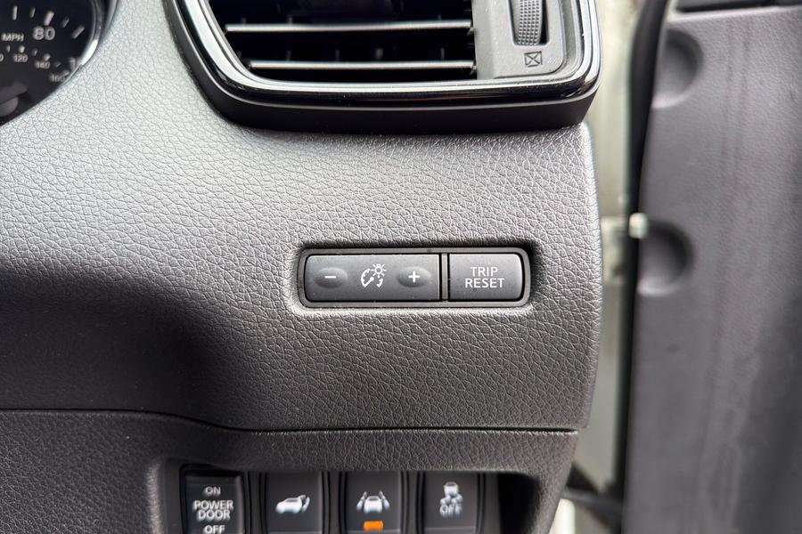 Nissan X-TRAIL Photo autoimg-08445d0ad40d016675e8f488c508470f00fbe768.jpg