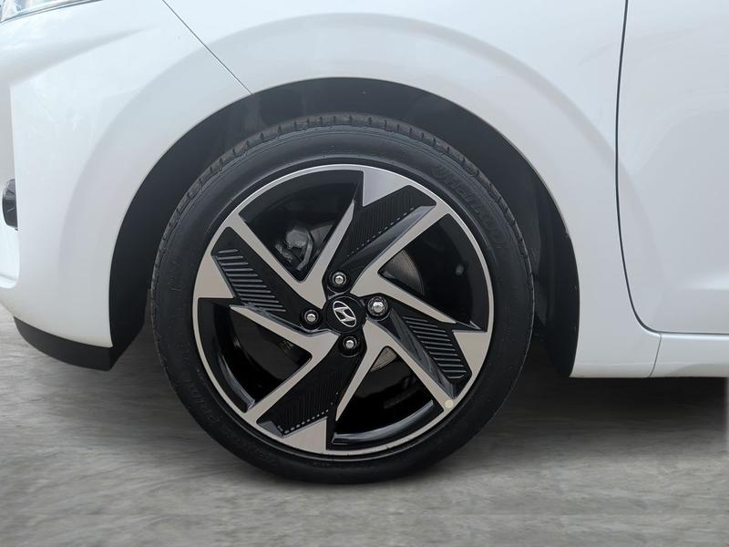 Used Hyundai i10 NX21YVP 9