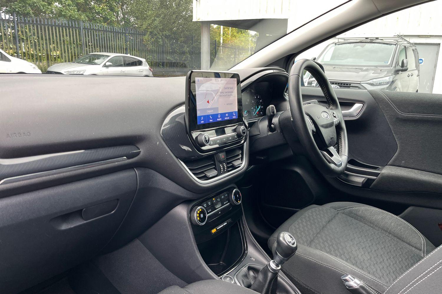 Ford PUMA Photo 17