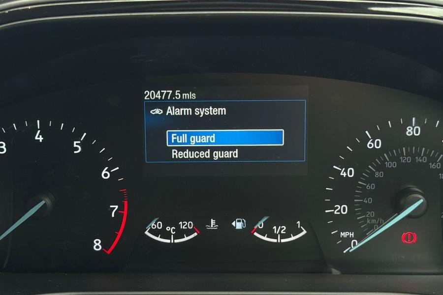 FORD FOCUS Photo autoimg-084a58275bec9b25cdadfd62f382116d6e6f78a6.jpg