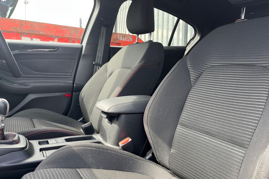 Ford Focus Photo autoimg-084c947c16c3bbb51dfbcda0547d930ffbd21223.jpg