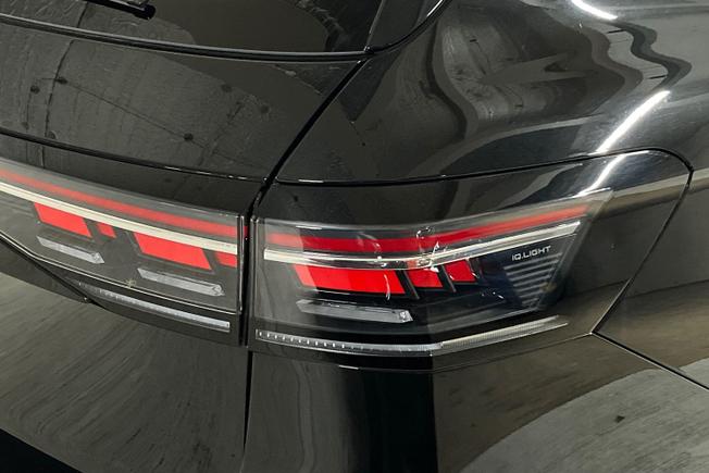 VOLKSWAGEN Passat Photo 18
