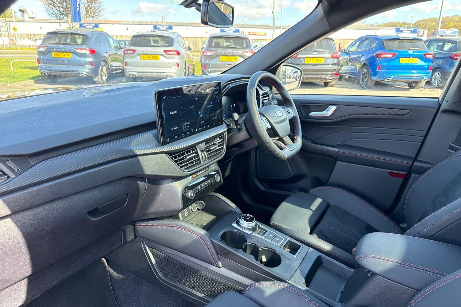 Ford KUGA Photo 17