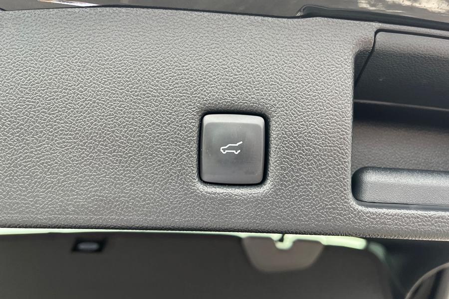 Ford KUGA Photo autoimg-08501f397c7a12242982a0ab4f1465439f9e9136.jpg