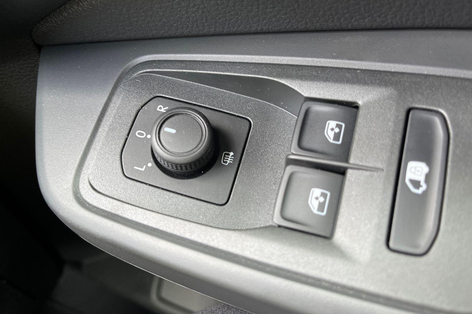 Ford TRANSIT CONNECT Photo 20