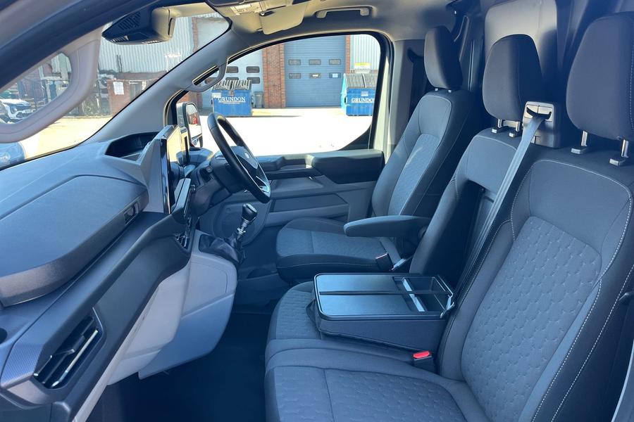 Ford TRANSIT CUSTOM Photo autoimg-085411a0dd6741e0c002a5ea9662873cef591348.jpg