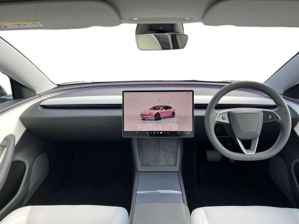 TESLA Model 3 Photo autoimg-0855fcdd2e9e6dba6f597cbe9b7cad9531011dad.jpg