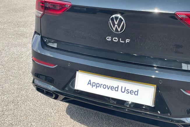 VOLKSWAGEN Golf Photo 21
