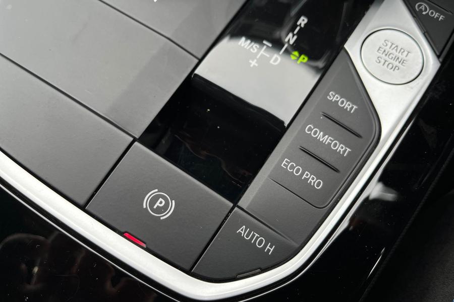 BMW 1 Series Photo autoimg-085c16bef1d9c3ed65e76628d566b194152d1bc6.jpg