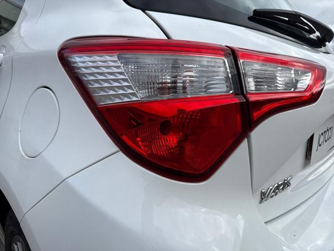 Toyota YARIS Photo 18