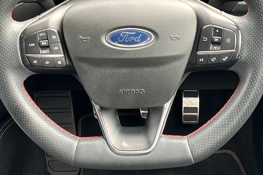 Ford FOCUS Photo autoimg-085ddf91274ece1dec0134e51b7965d6c5667199.jpg