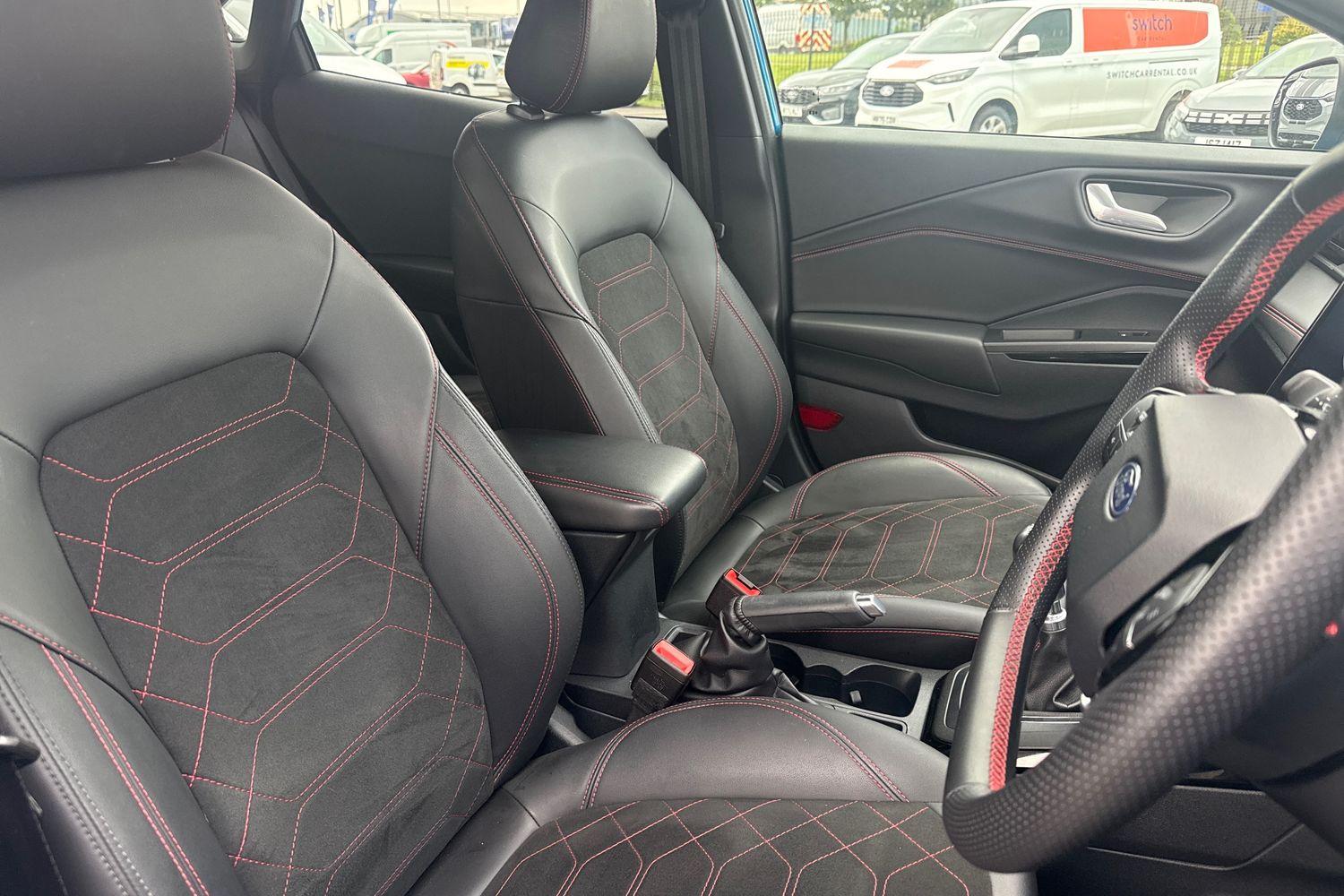 Ford PUMA Photo 16